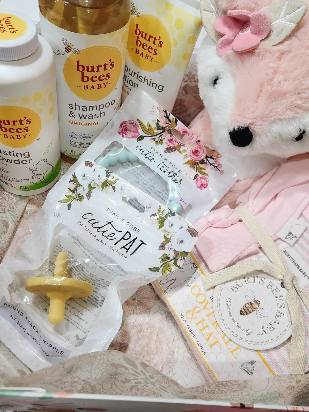 Burt's Bees Baby Nourishing Shampoo & Wash - Pink Fox Baby Gift Set